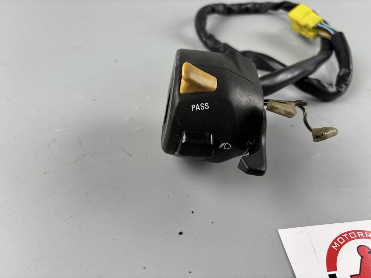 Suzuki GSF600 GN77B Lenkerschalter Switch links left Electric