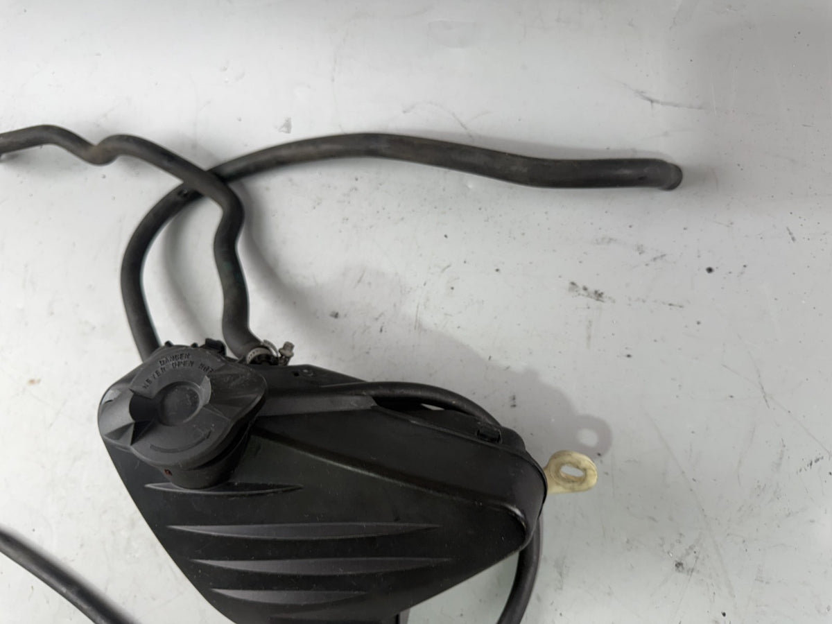 BMW K 1200 S K40 Kühlmittel Ausgleichsbehälter Kühlwasser Behälter Tank