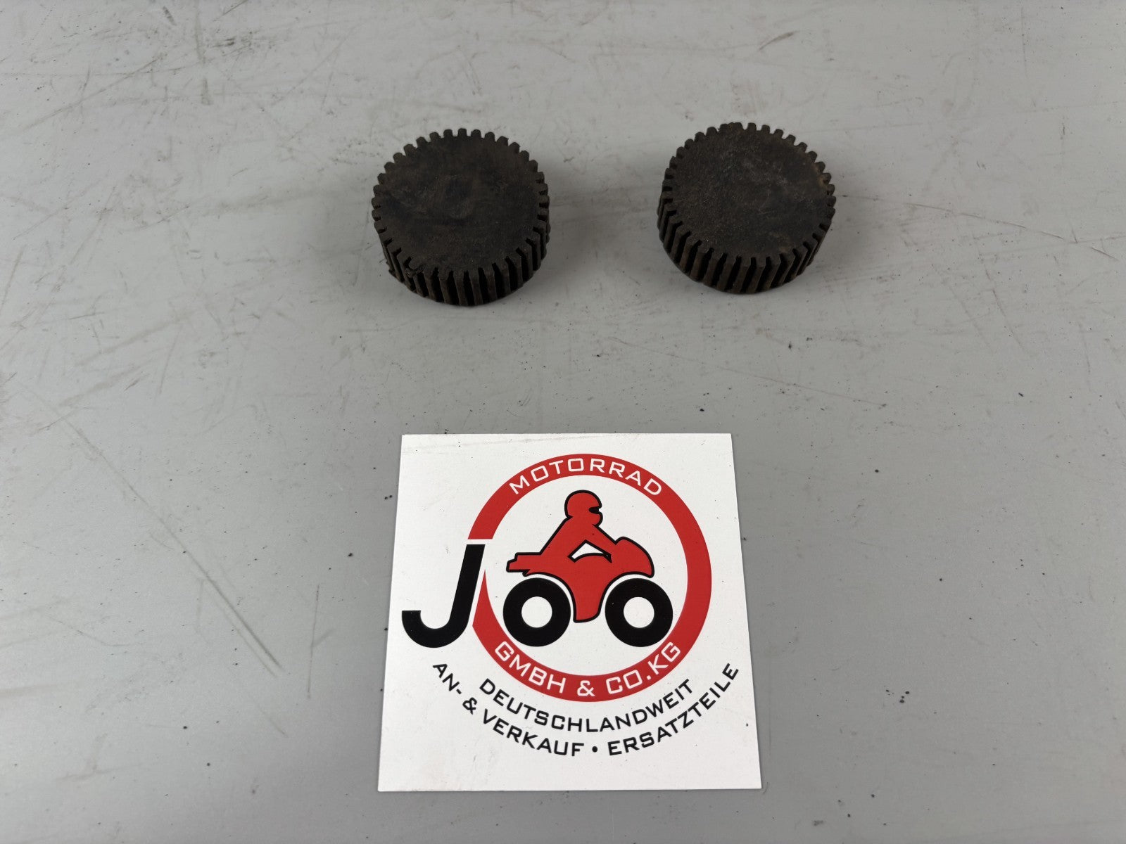 Suzuki DR 800 S DR BIG SR43 A/B Tankgummi Vibrationsschutz Rubber Gummi