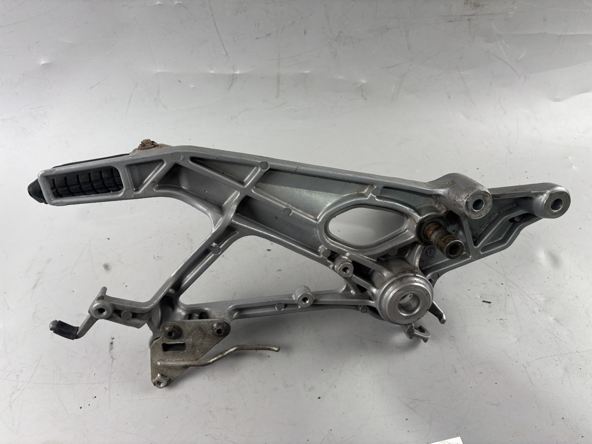 Honda SLR 650 Vigor FX 650 RD09 Fußrastenanlage Foot Step Hangers rechts right