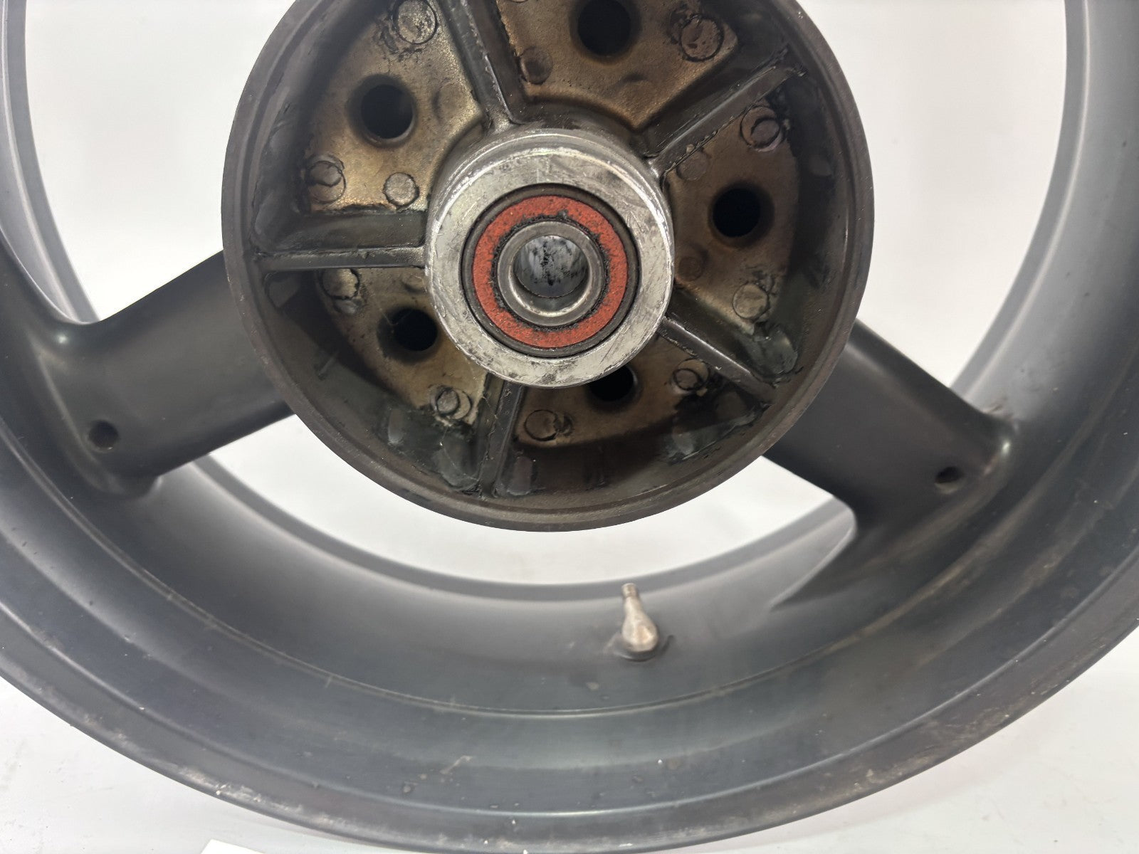 Triumph Daytona 955i T595 N Hinterradfelge Felge Rim Rad hinten back Reifen