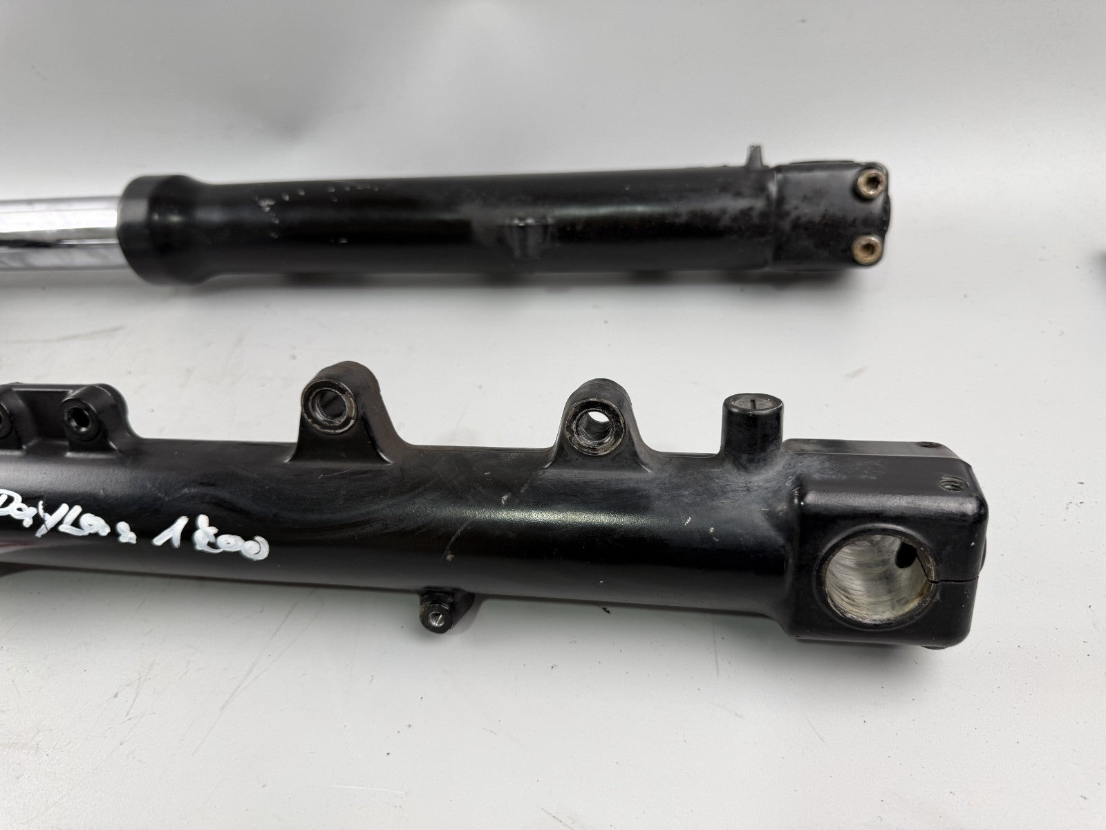 Triumph Daytona 1200 T300D Gabel Tauchrohr Standrohr Fork Absorber Federung vorn