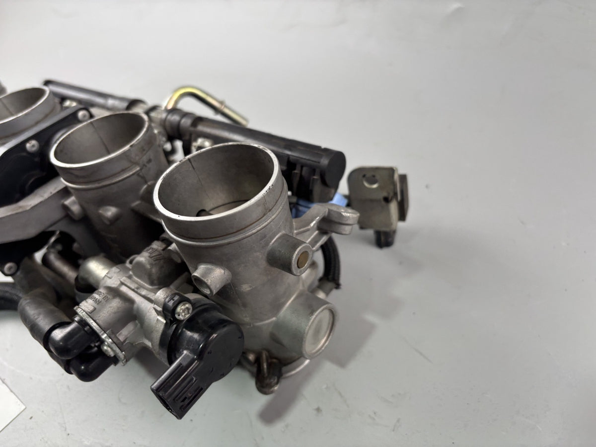 Suzuki GSX 650 F FA WVCJ Vergaser Carburetor Einspritzanlage Drosselklappen