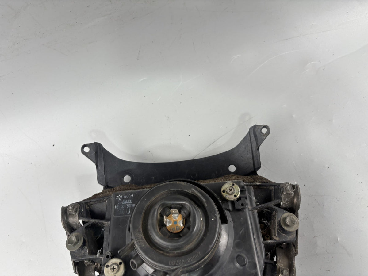 Suzuki GSF600 GN77B Headlight Scheinwerfer Light Licht vorne front Maske Kanzel