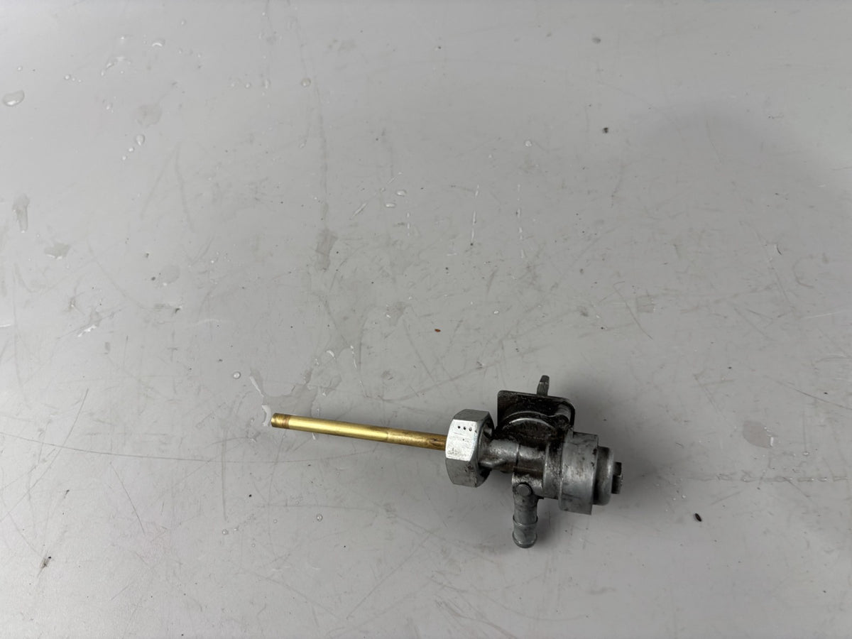 Honda SLR 650 Vigor FX 650 RD09 Benzinhahn Ventil Hahn Fuel Gas Gasoline