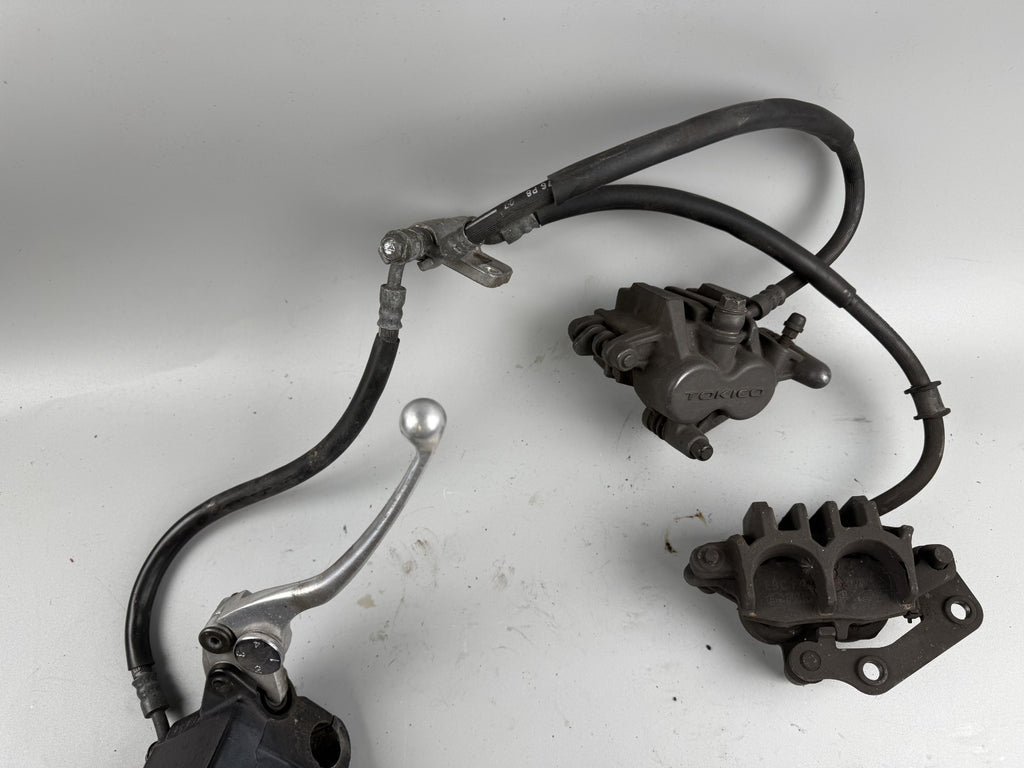 Suzuki GSX 750 AE Inazuma Bremse Bremsanlage Brake Sattel Pumpe vorn front