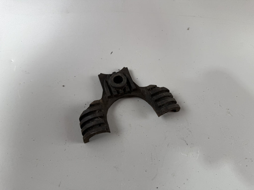 Yamaha XV1100 Virago 3LP Tankgummi Holder Halterung Rubber Vibrationsschutz