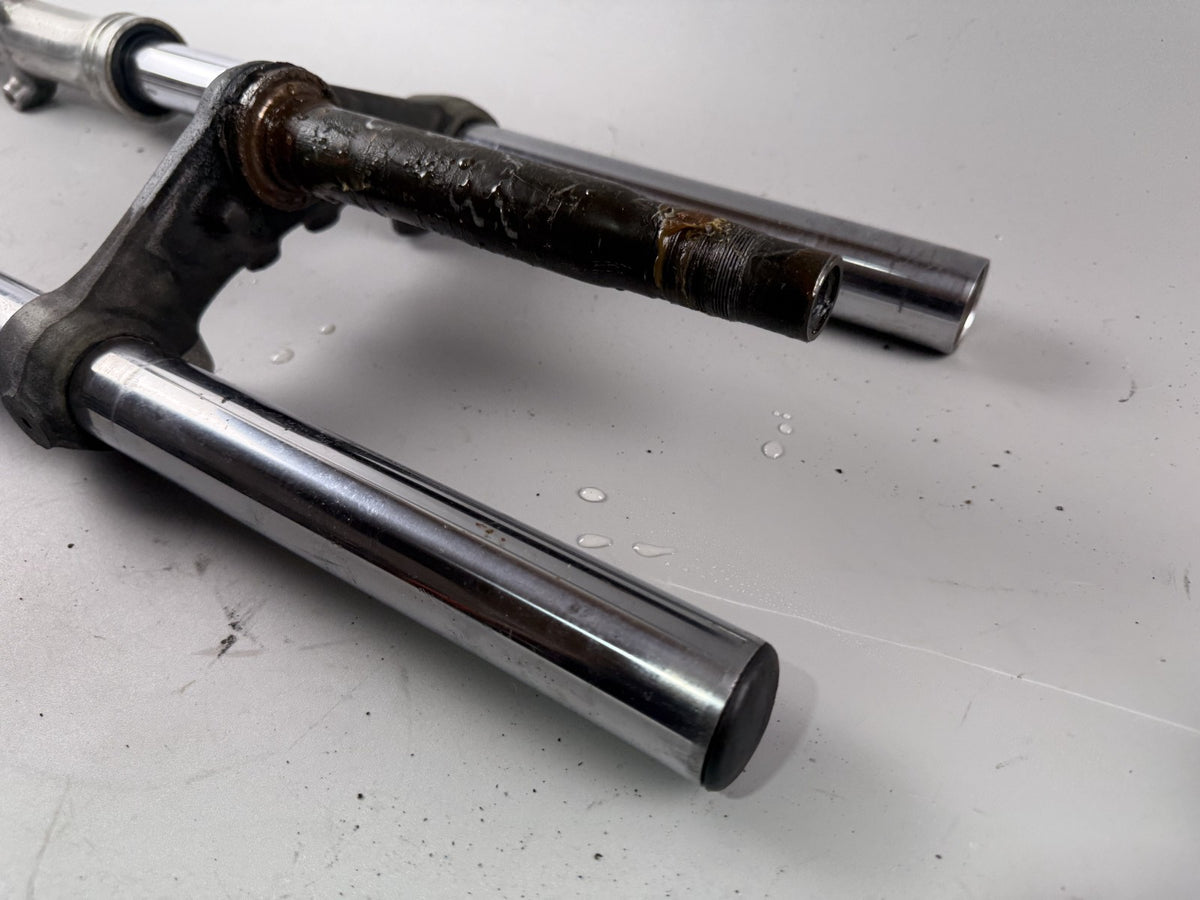 Yamaha XS 400 12E Gabel Standrohr Tauchrohr Federung Federbein Fork Absorber