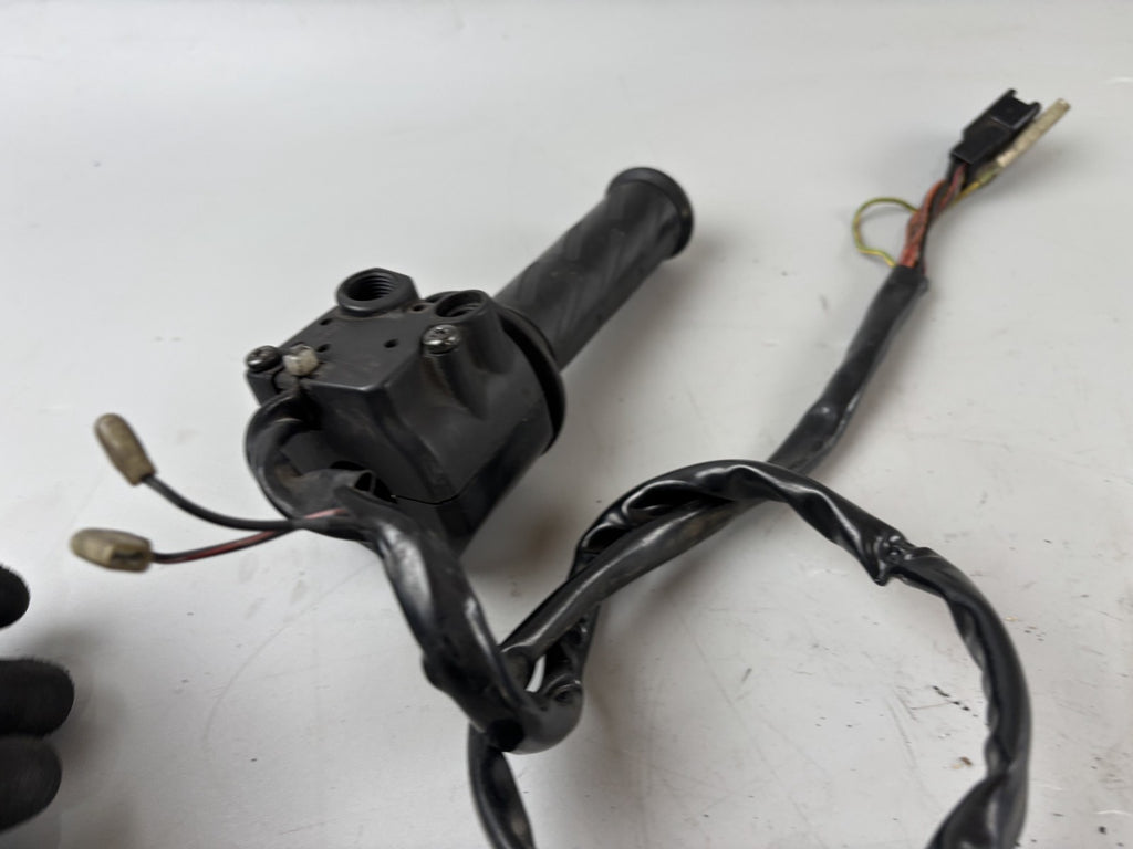 Suzuki GSX-R 1100 W GU75C Lenkerschalter Handlebar Lenkerarmatur rechts right