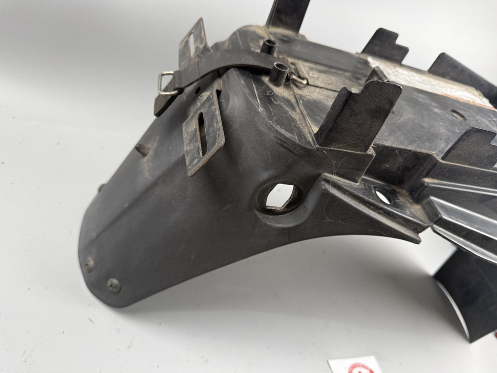 Suzuki GSX 750 AE Inazuma Heckuntersicht Spritzschutz Cover Radlauf Fender