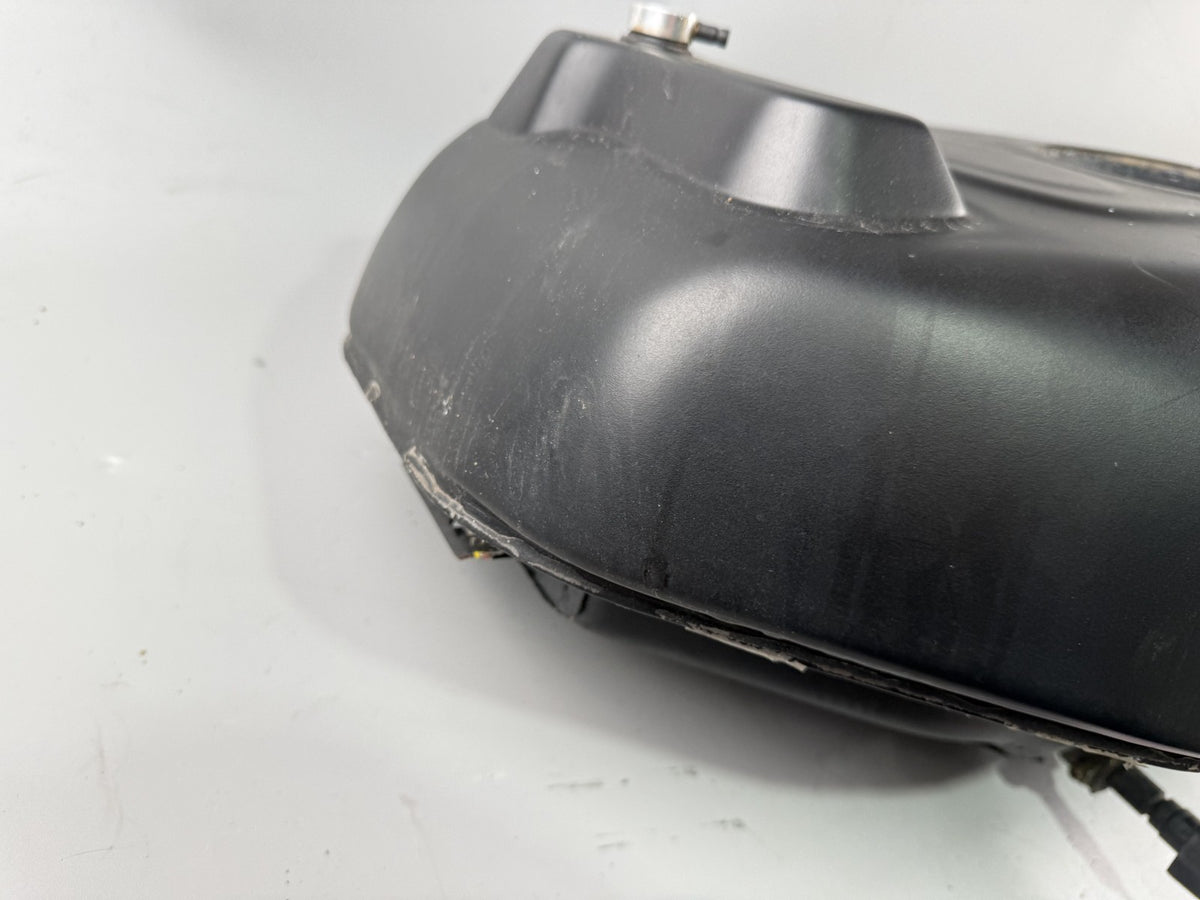 Suzuki GSX - R 1100 GV73C Tank Benzintank Fuel Gas Kraftstoff Treibstoff