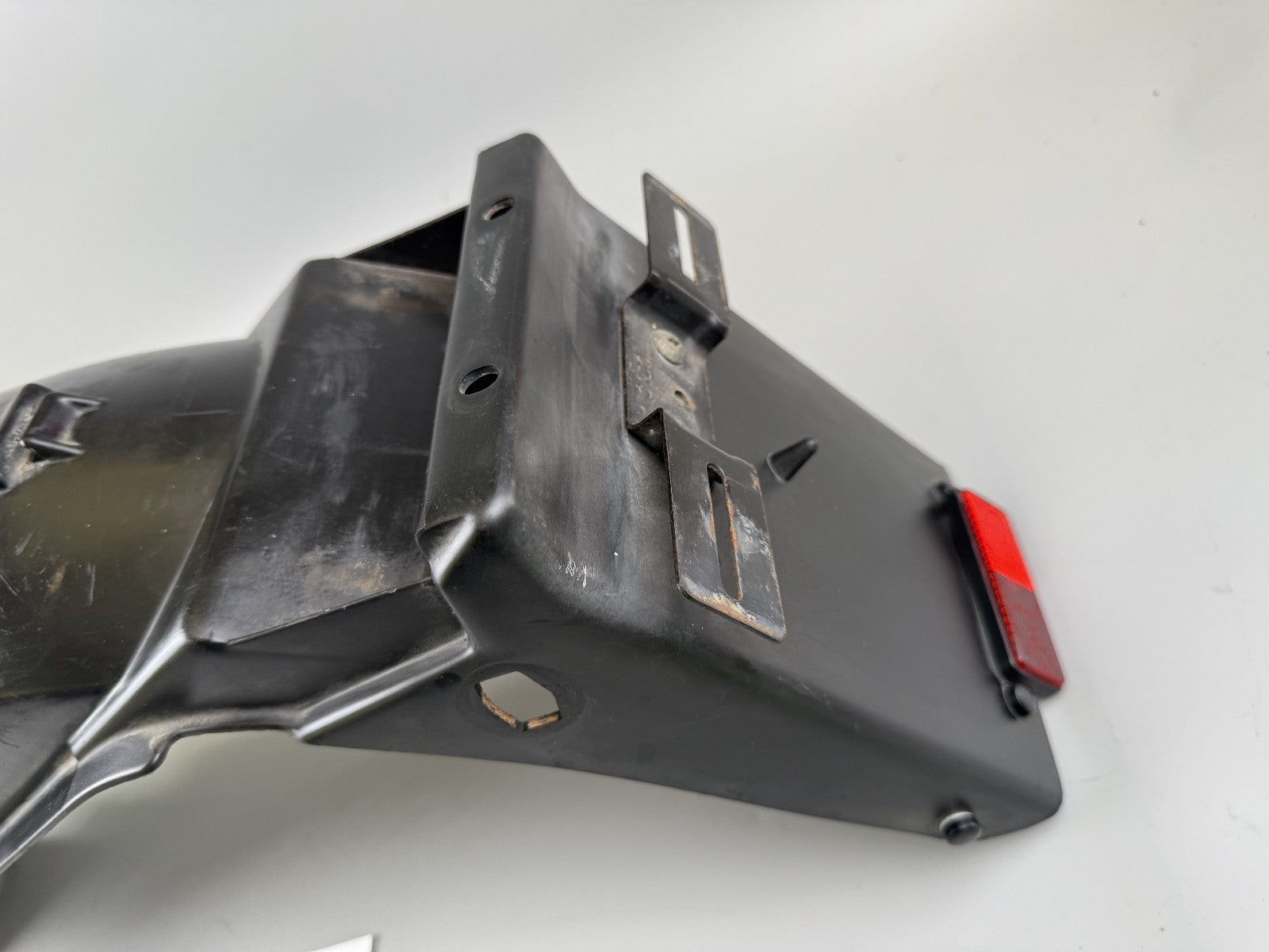 Suzuki GS500E GM51B Heckuntersicht untere Verkleidung Cover Spritzschutz Fender