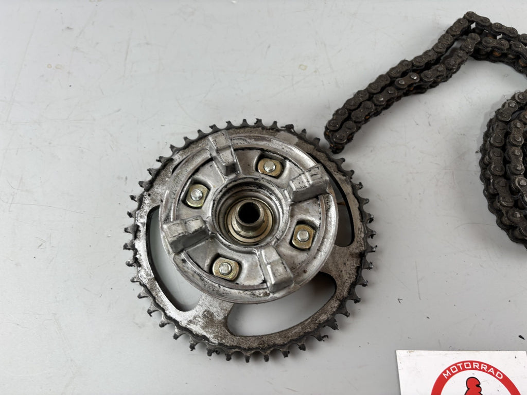 Yamaha YBR 125 RE05 Kettenkit Kettensatz Chain Antrieb Rad