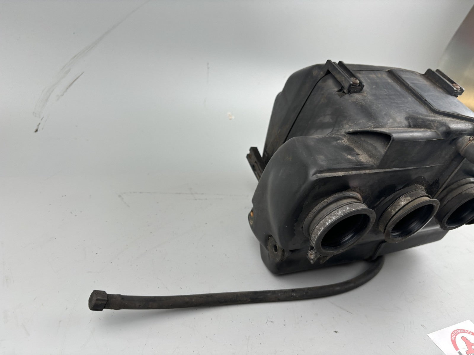 Suzuki GSF600 GN77B Luftfilterkasten Airbox