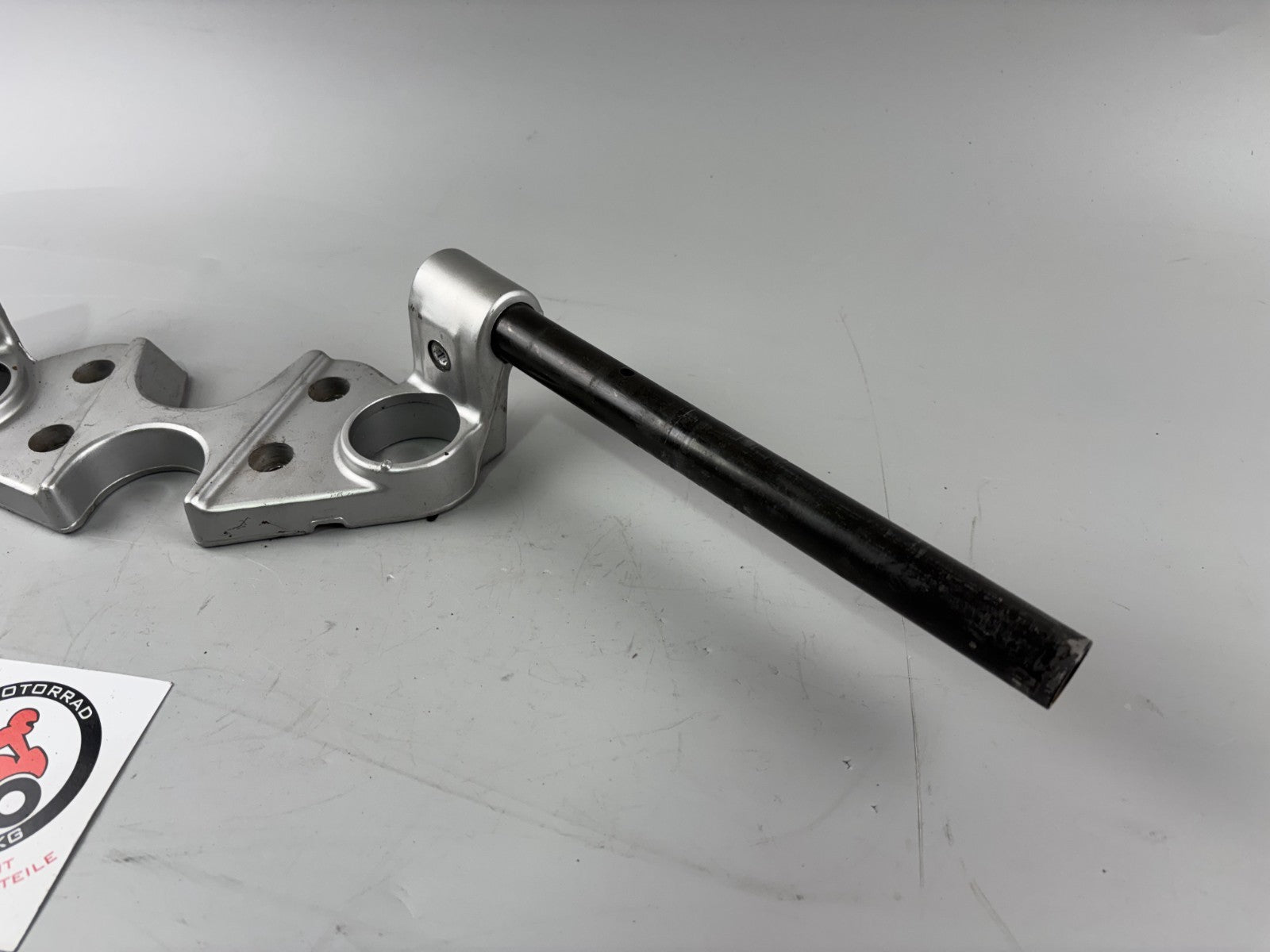 Suzuki GSX 750 F AK11 Lenker Stummellenker Handlebar rechts links Gabelbrücke