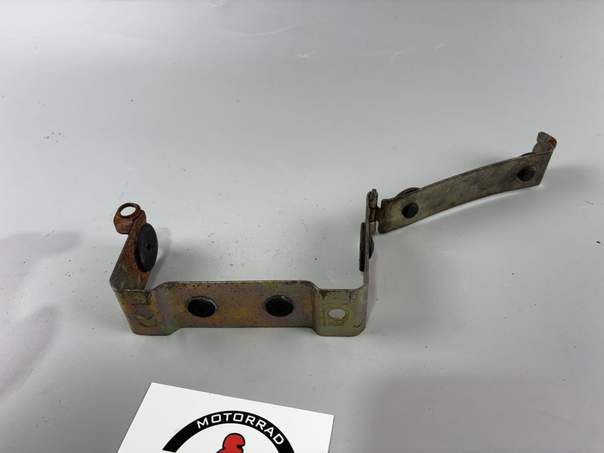Honda CX500 C PC01 Güllepumpe Batteriehalterung Holder Batterie Rahmen Frame