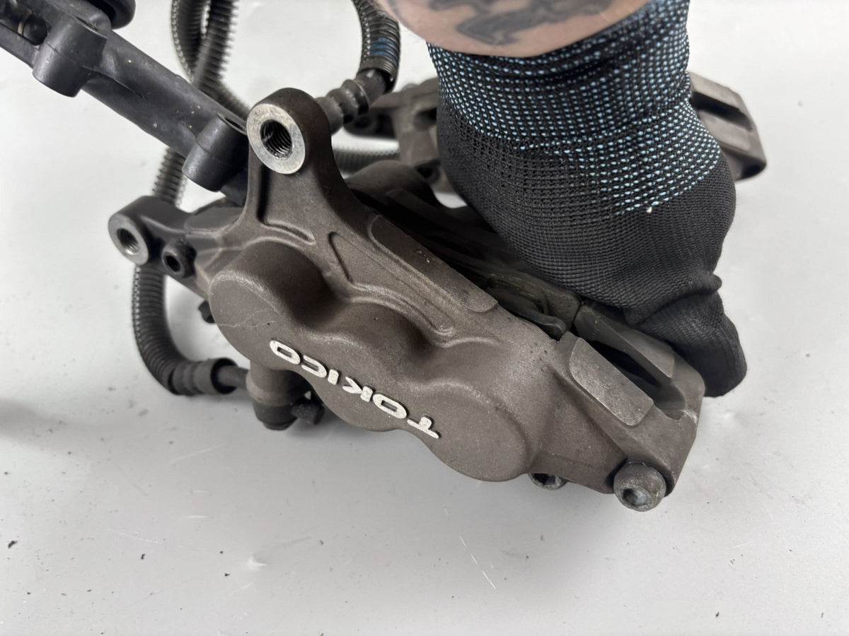 Kawasaki ZRX1100 ZRT10C Bremsanlage Bremse Brake Sattel Pumpe vorne front