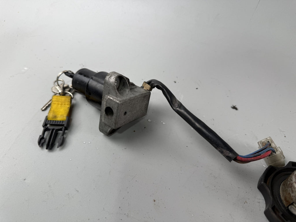 Yamaha XS 400 12E Schlosssatz Key Lock Zündschloss Tankschloss Sitzbankschloss