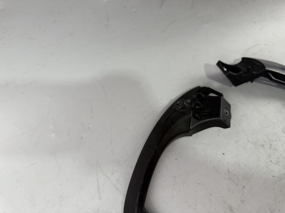 BMW K 1200 S K40 Soziusgriff Halter Beifahrerhaltegriffe Spoiler Heck hinten