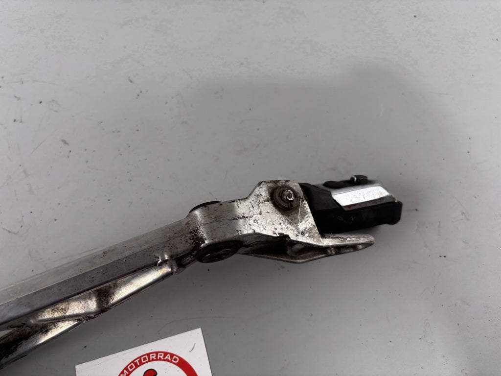 Honda VF 750 F RC15 Fußrastenanlage Fußraste Halteplatte links left