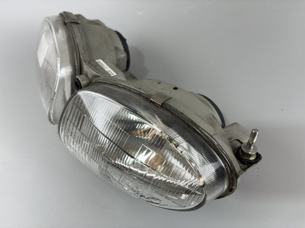 Triumph Daytona 955 T 595 Scheinwerfer Front Licht Lampe Headlight Maske kanzel