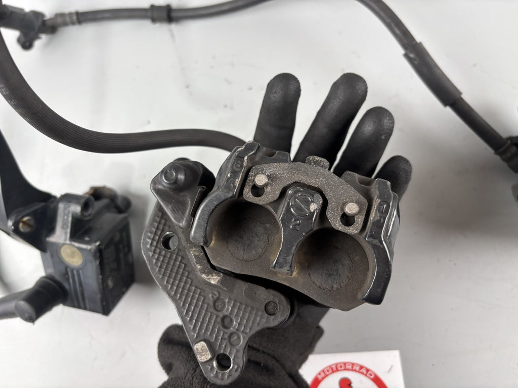 Honda VF 750 F RC15 Bremsanlage Bremse Brake Sattel Pumpe Vorne front