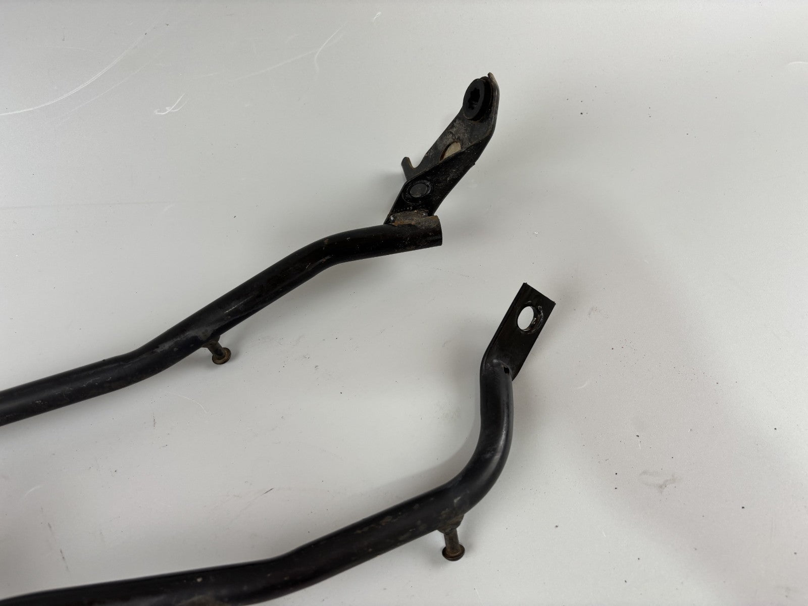 Suzuki GS 500 EU GM51B Gepäckhaken Holder Halterung Haltehaken