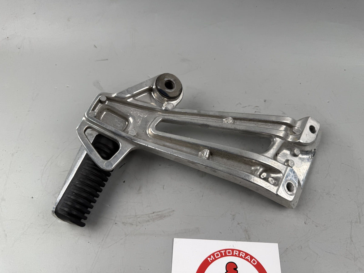 Yamaha XJR 1200 4PU Fußraste soziusfußraste hinten back Beifahrer rechts right