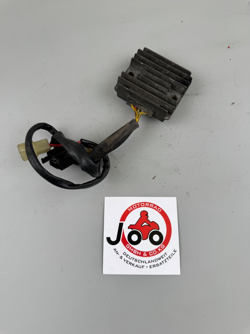 Suzuki DR 125 SF44A Regler Spannungsregler Gleichrichter Laderegler