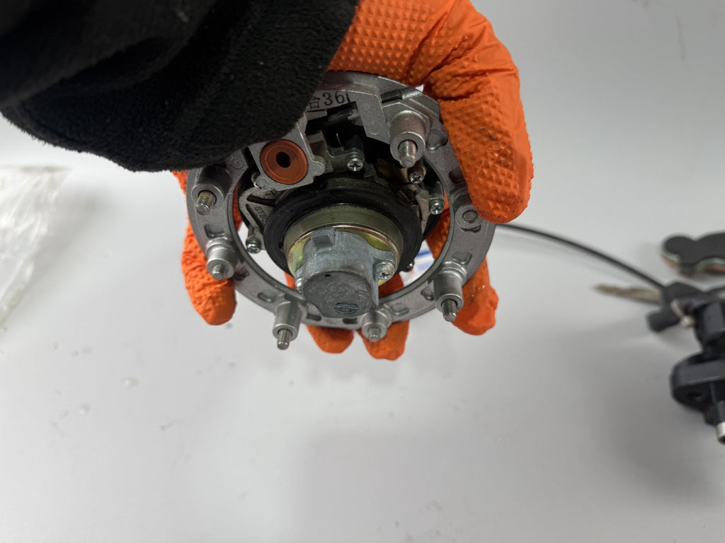Suzuki GSF 600 Bandit POP WVA8 Schlosssatz Zündschloss Sitzbank Key Lock Tank
