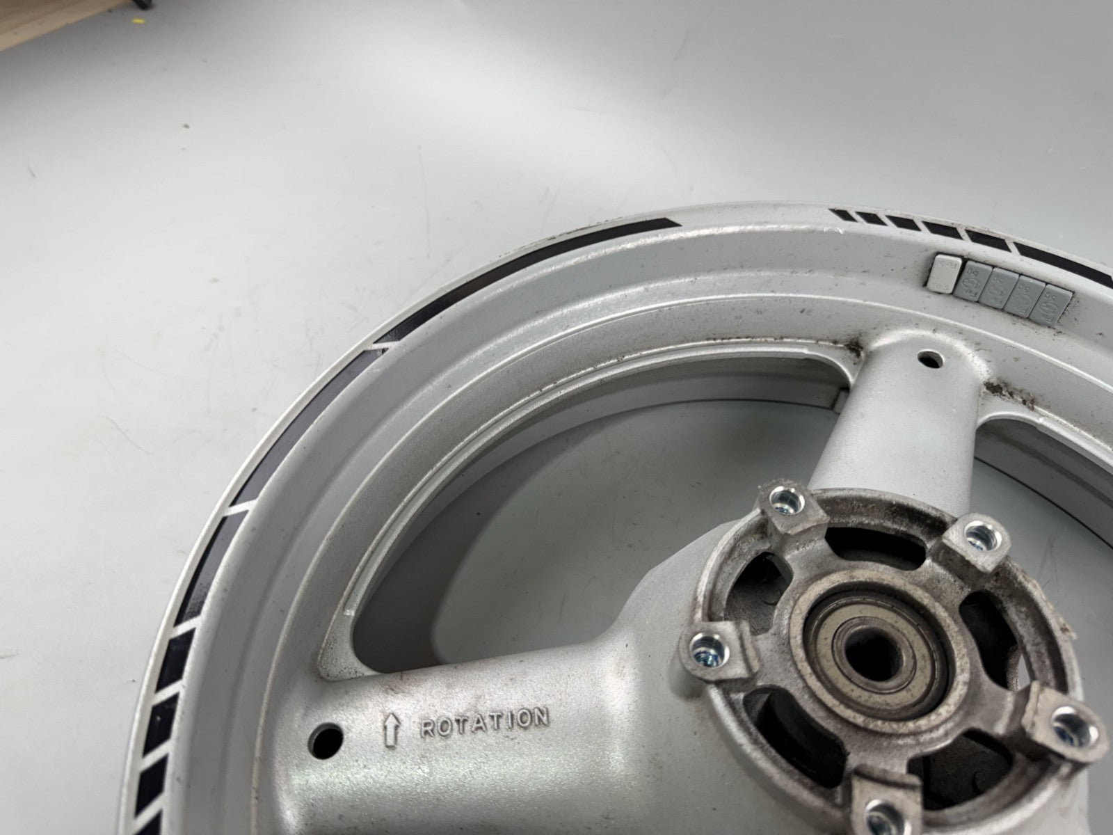 Suzuki SV650 S AV Hinterradfelge Rim back hinten Rad