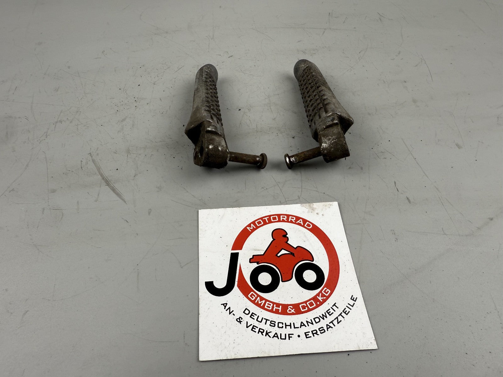 Suzuki GSF600 GN77B Bandit Fußrasten hinten back Footsteps Hangers Sozius