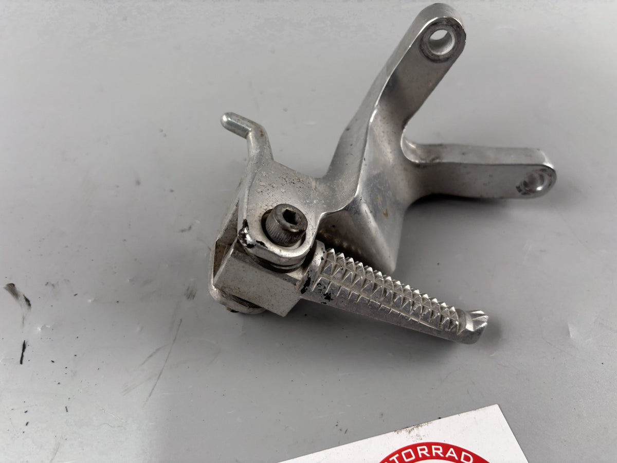 Yamaha YZF 1000 R Thunderace Fußrastenanlage Fußraste Sozius Beifahrer links lef