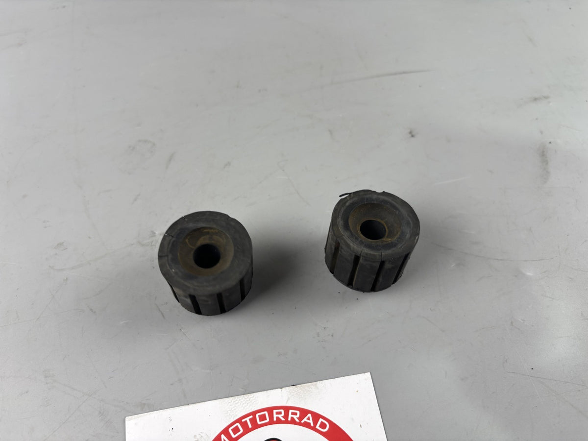 Honda CB 600 F Hornet PC34 Vibrationsschutz Gummi Rubber Tankhalter Haltegummis