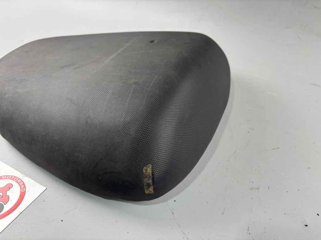 Suzuki SV650 S AV Sitzbank Seat Sitz Beifahrer Sozius hinten back Kissen bezug