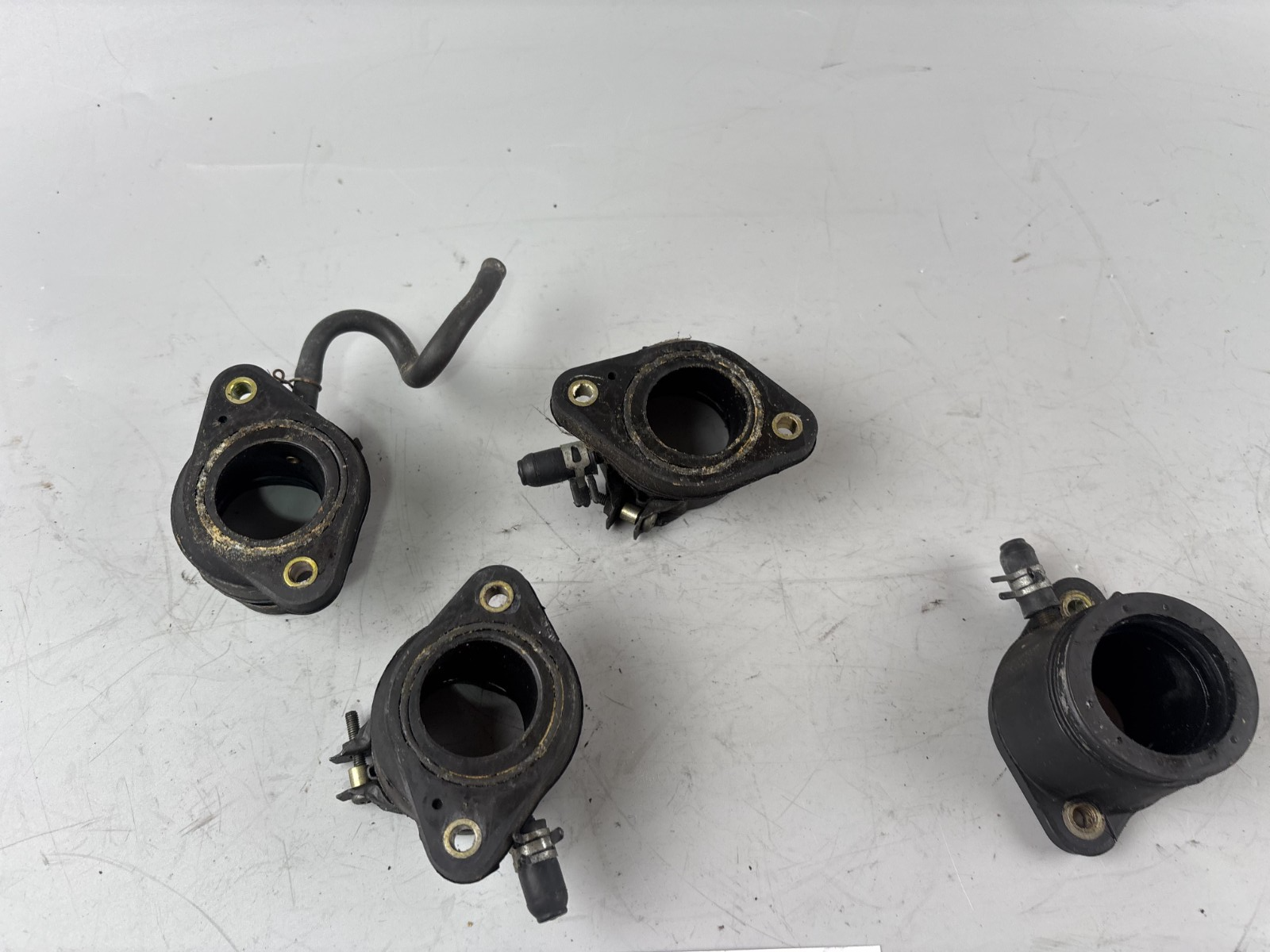 Yamaha XJR1300 RP02 Ansaugstutzen Vergaser Carburetor Rubber Gummi