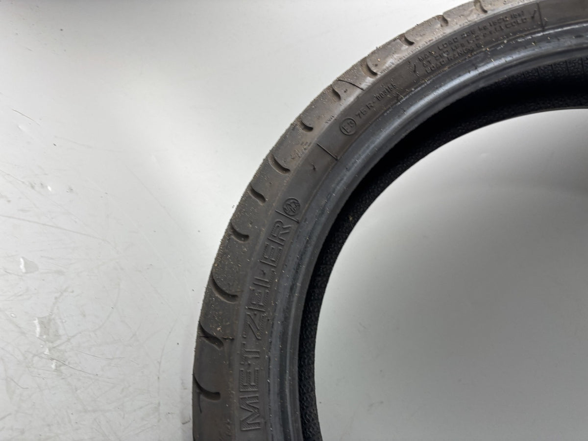 Motorrad Reifen Wheel 120/70 ZR17 Metzeler Roadtec Z6 13/2025 DOT 4,2mm