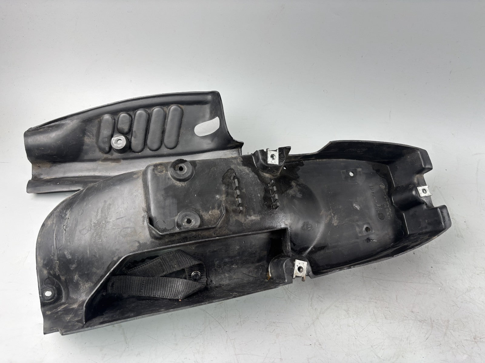 BMW F650 169 Heckverkleidung Radlauf Fender Spritzschutz Cover Innenverkleidung