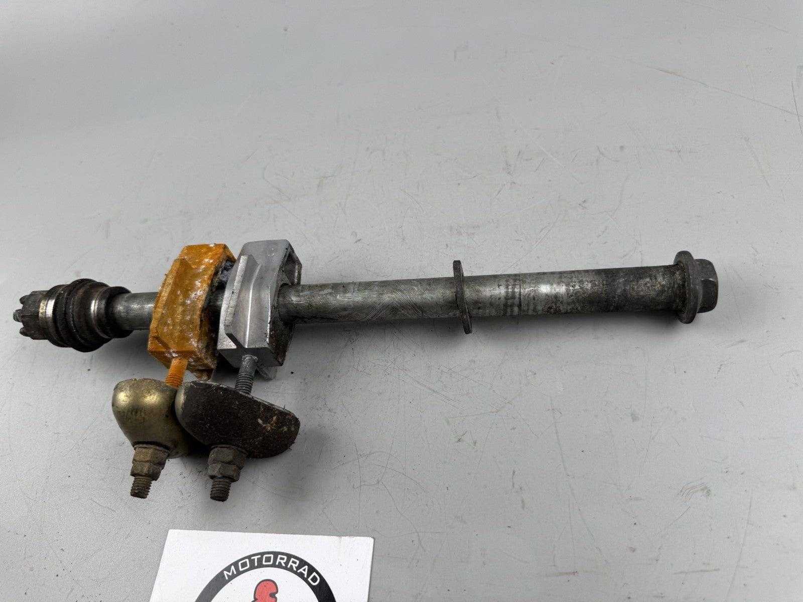 Kawasaki ER6F EX650A Hinterradachse Achse Kettenspanner Aufhängung