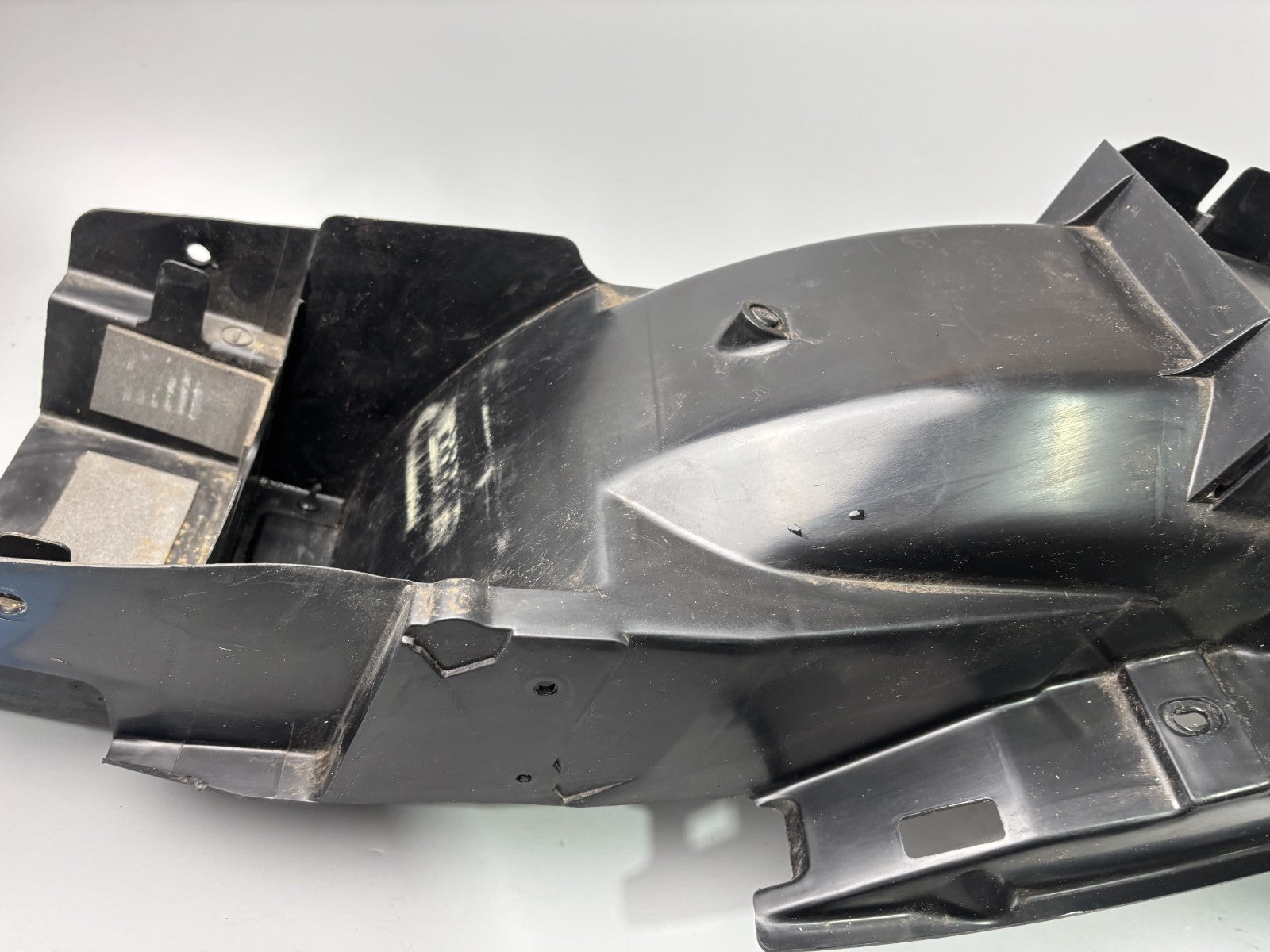 Suzuki GSX 750 F AK11 Radlauf Spritzschutz Cover Verkleidung Fender Innen