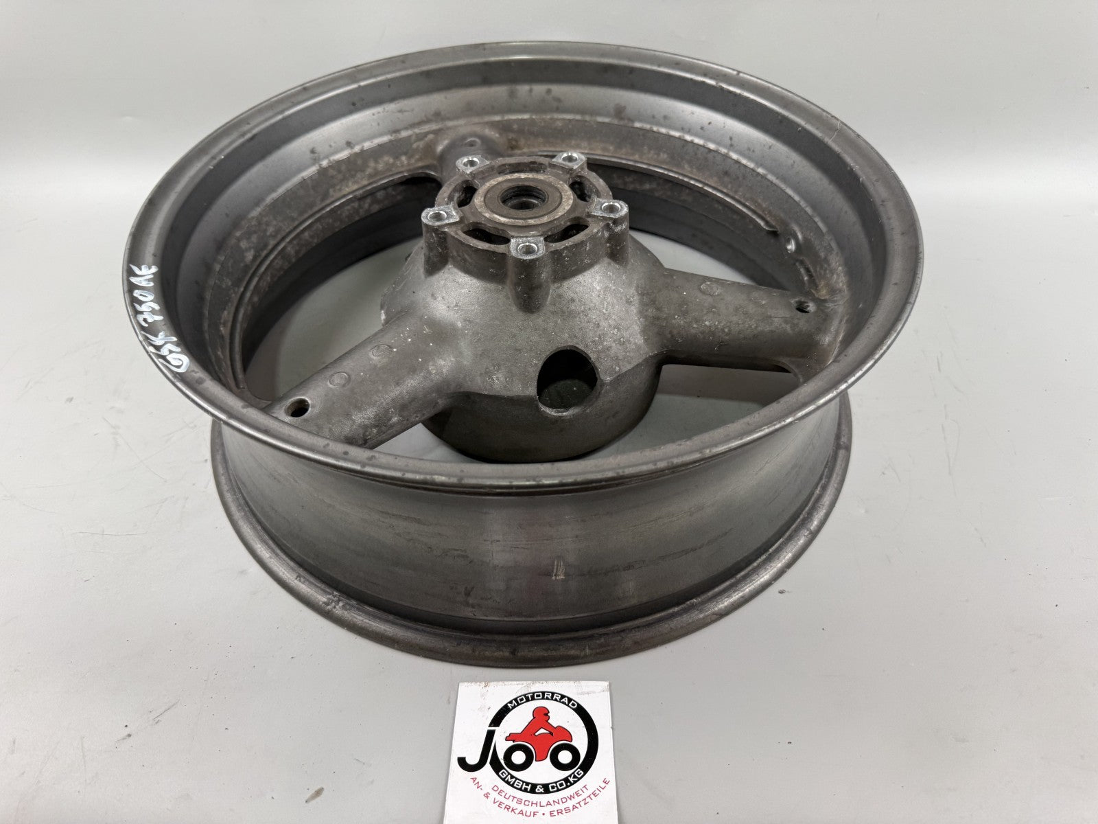 Suzuki GSX750 AE Inazuma Hinterradfelge Rim back hinten Rad Felge