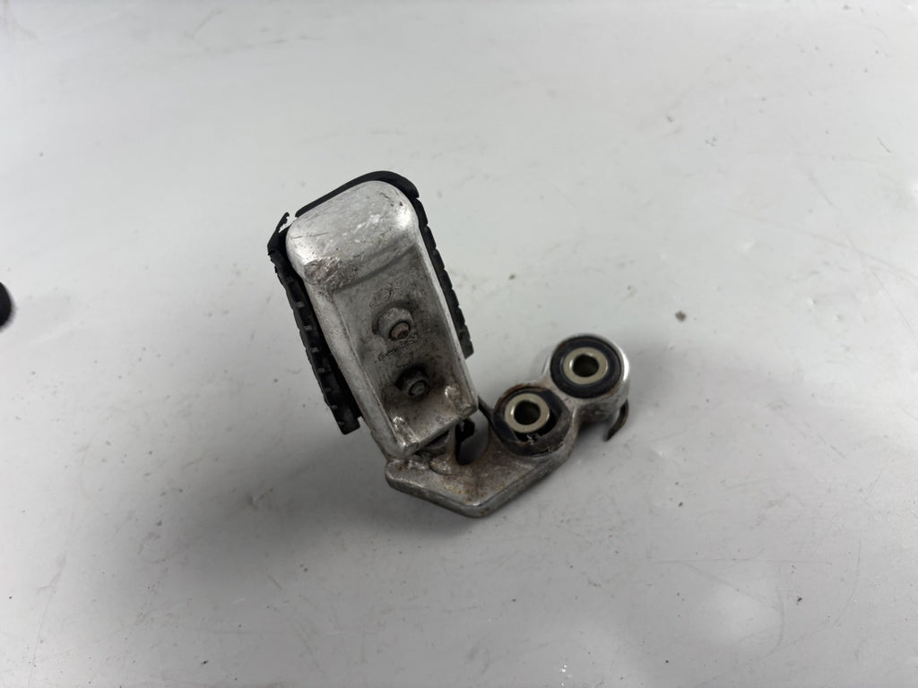 Yamaha XV535 3BR 2YL Virago Fußraste Foot Step Hangers links left vorne Fahrer