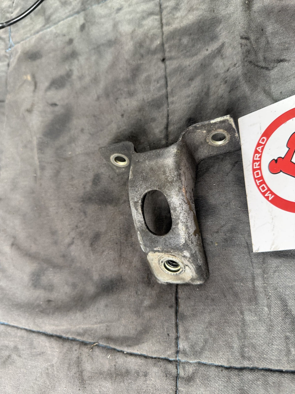 Yamaha XJR1200 4PU Halterung Holder Motor Engine