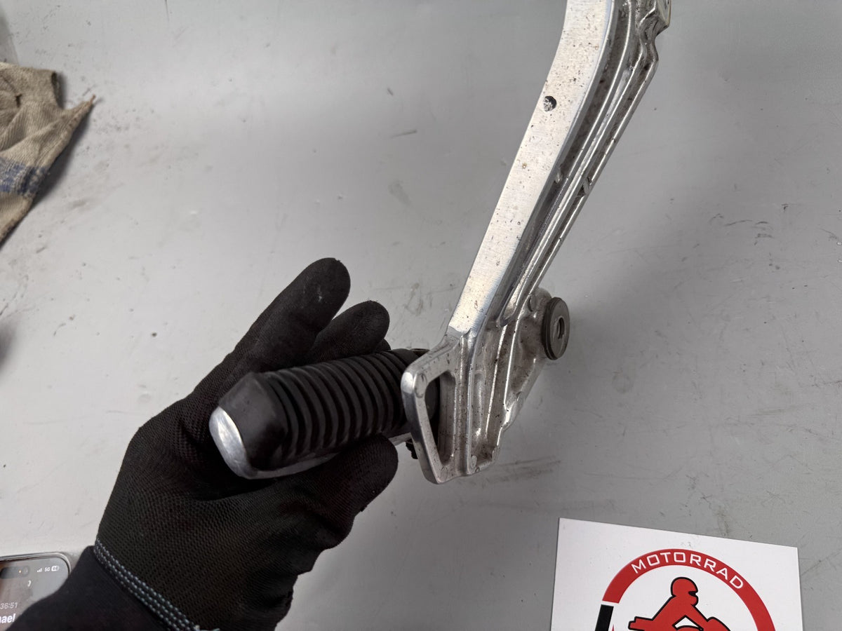 Yamaha XJR 1200 4PU Fußraste soziusfußraste hinten back Beifahrer links left