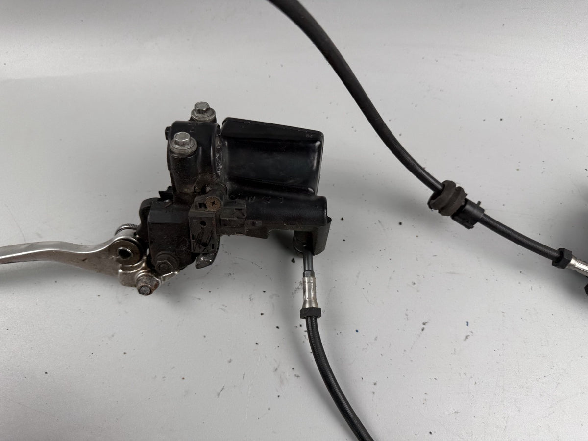 Yamaha XJR1300 RP02 Kupplungsarmatur Clutch Geber Nehmer Zylinder Pumpe