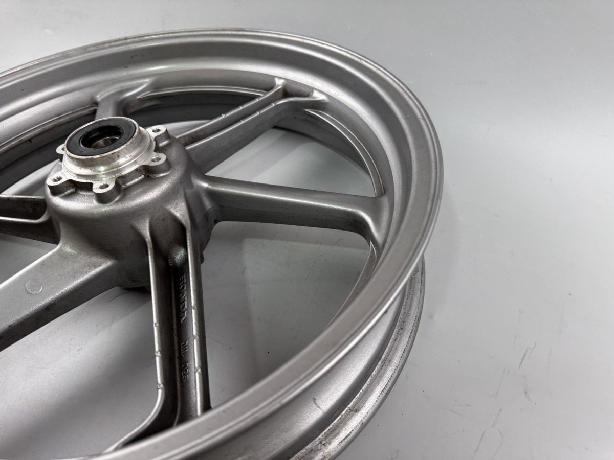 Honda VFR800 RC46 FI Vorderradfelge Felge Rim Rad Speichen front vorne