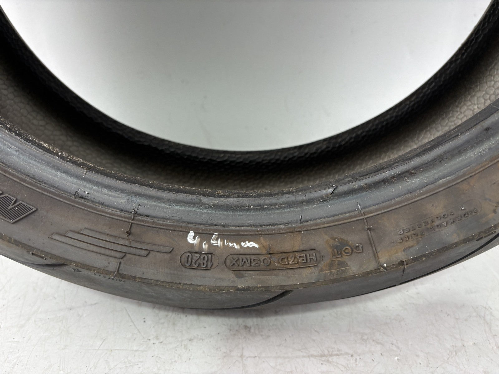 Motorrad Reifen Wheel 180/55 ZR17 Michelin Pilot 18/2020 DOT 4,4mm
