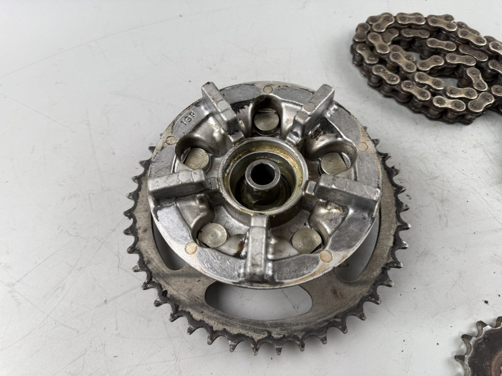 Suzuki SV650 S AV Kettenkit Kettensatz Chain Kettenradträger