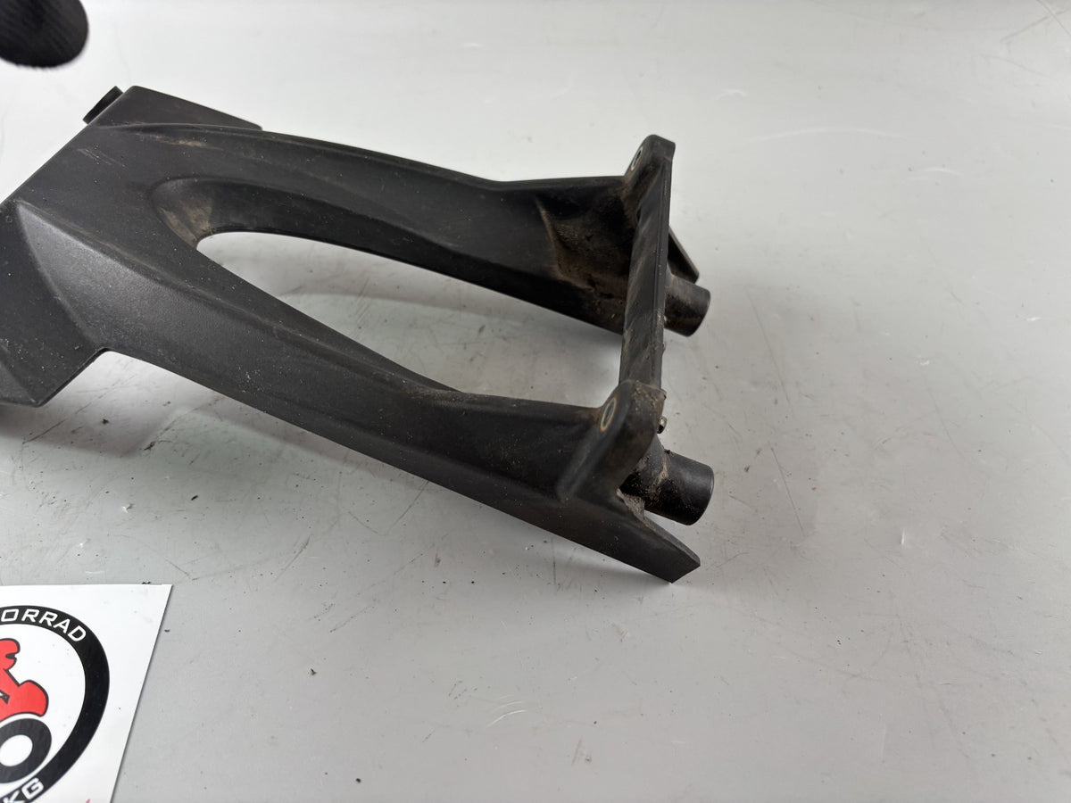 BMW F800 S Kennzeichenhalter numberplate holder Radlauf Spritzschutz