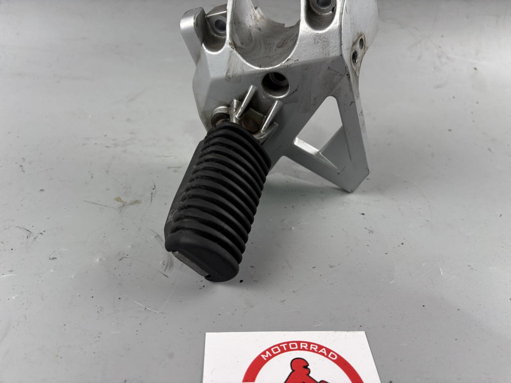 BMW R 1100 RS Fußrastenanlage Fußraste Halteplatte front vorne links left